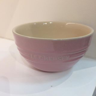 ルクルーゼ(LE CREUSET)のLe Creuset ルクルーゼ ライスボール サテンピンク　2個セット(食器)