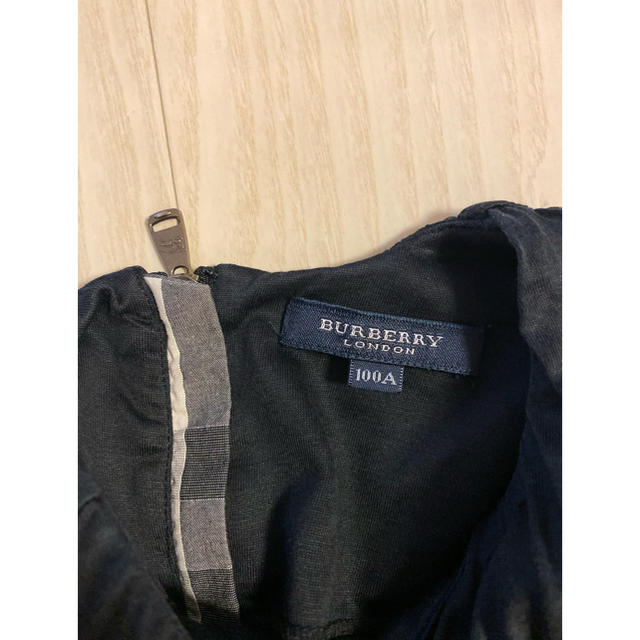 BURBERRY(バーバリー)のバーバリー　100cm ワンピース　黒 キッズ/ベビー/マタニティのキッズ服女の子用(90cm~)(ワンピース)の商品写真