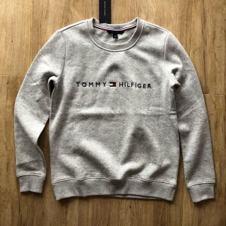 トミーヒルフィガー(TOMMY HILFIGER)のトミーヒルフィガー　裏起毛　グレー　スウェット(トレーナー/スウェット)