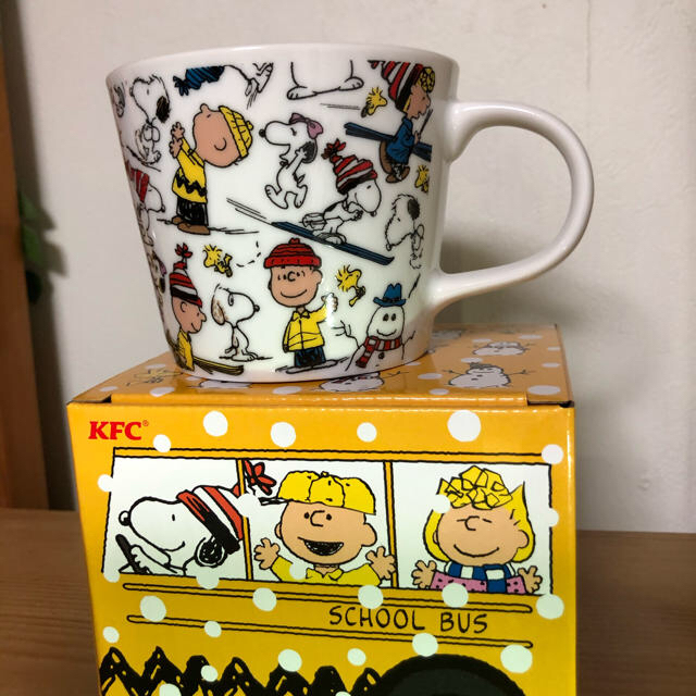 Snoopy スヌーピーケンタッキーレアマグカップ の通販 By Tomorrows Shop スヌーピーならラクマ