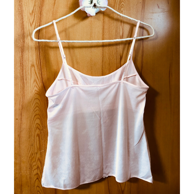 Wacoal(ワコール)のワコール　ピンクのスリップ レディースの下着/アンダーウェア(アンダーシャツ/防寒インナー)の商品写真