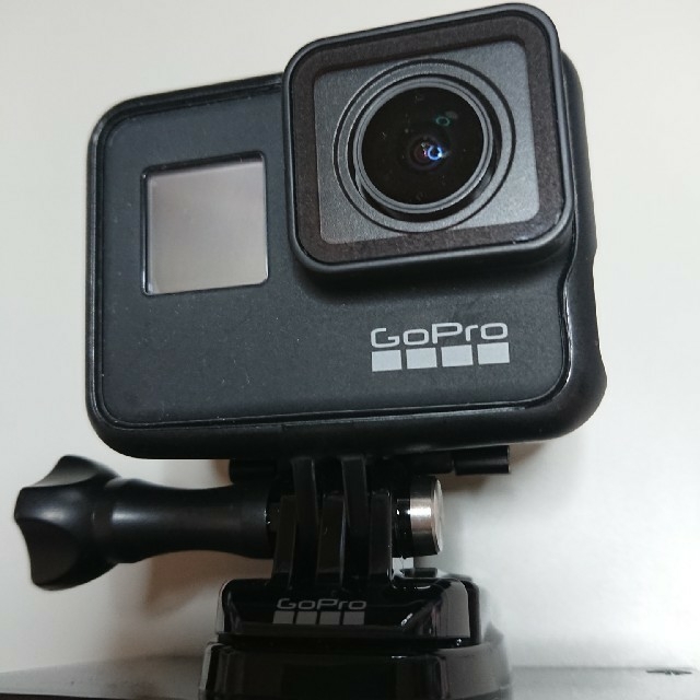 GoPro(ゴープロ)のGopro Hero７ スマホ/家電/カメラのカメラ(ビデオカメラ)の商品写真