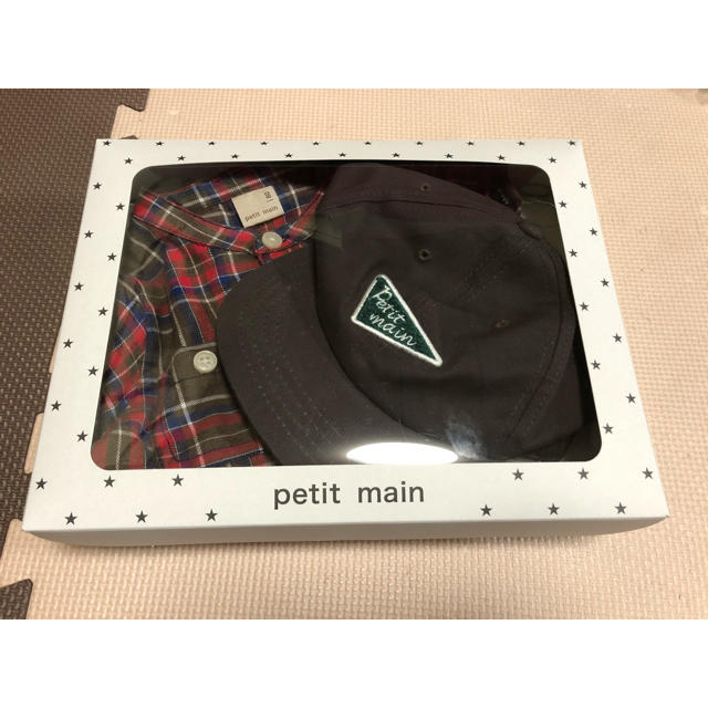 petit main(プティマイン)の最終値下げpetitmain 新品タグ付き　シャツ　キャップ キッズ/ベビー/マタニティのベビー服(~85cm)(Ｔシャツ)の商品写真