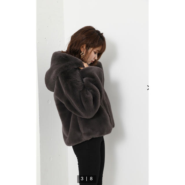 rienda(リエンダ)のリエンダ(^^ Faux Fur Hoodie Short CT レディースのジャケット/アウター(毛皮/ファーコート)の商品写真