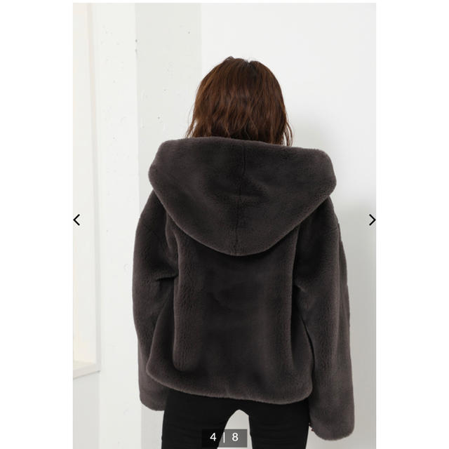 rienda(リエンダ)のリエンダ(^^ Faux Fur Hoodie Short CT レディースのジャケット/アウター(毛皮/ファーコート)の商品写真