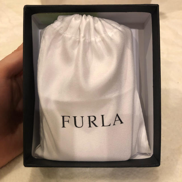 Furla 財布 FURLAの通販 by OKOGE｜フルラならラクマ - フルラ 三つ折り 超特価通販