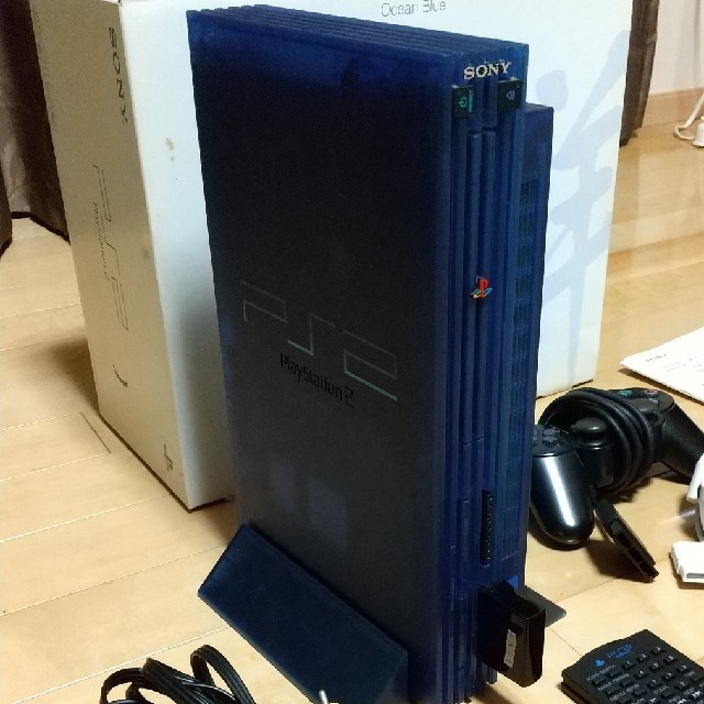 SONY(ソニー)のPlayStation2 エンタメ/ホビーのゲームソフト/ゲーム機本体(家庭用ゲーム機本体)の商品写真