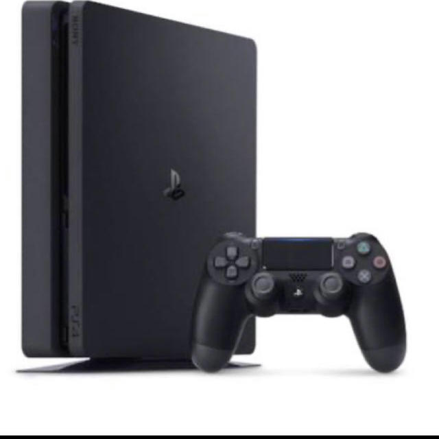 PlayStation4(プレイステーション4)のPlayStation4 ジェット・ブラック 500GBCUH-2200AB01 エンタメ/ホビーのゲームソフト/ゲーム機本体(家庭用ゲーム機本体)の商品写真
