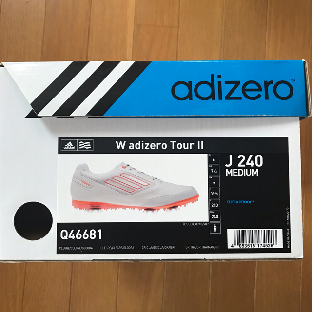 adidas(アディダス)の新品未使用 アディダス ゴルフシューズ レディース 24cm  スポーツ/アウトドアのゴルフ(シューズ)の商品写真