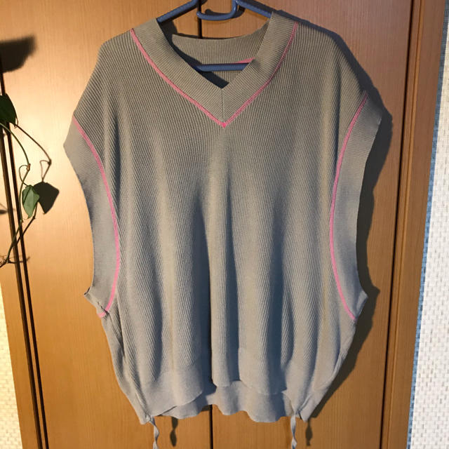 UNUSED(アンユーズド)の【美品】wonderland knit vest ニットベスト メンズのトップス(ベスト)の商品写真