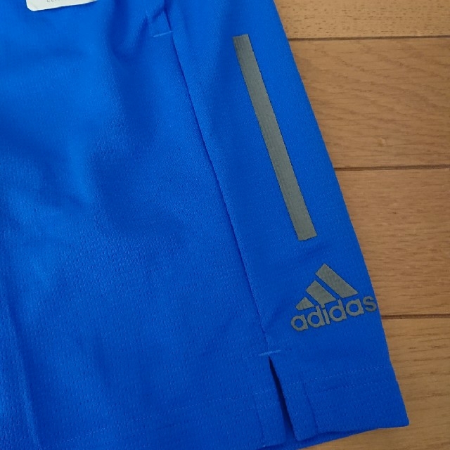 adidas(アディダス)の【150】adidasハーフパンツ キッズ/ベビー/マタニティのキッズ服男の子用(90cm~)(パンツ/スパッツ)の商品写真