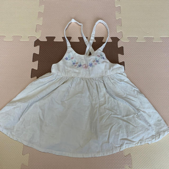 キムラタン(キムラタン)のリリーアイボリー　ワンピース　90 キッズ/ベビー/マタニティのキッズ服女の子用(90cm~)(ワンピース)の商品写真