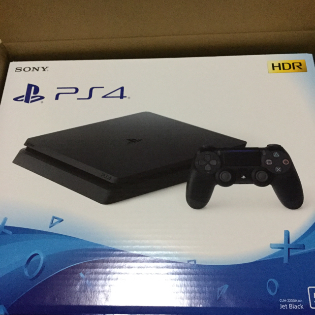 PlayStation4 CUH-2200AB01 ブラック 500GB  エンタメ/ホビーのゲームソフト/ゲーム機本体(家庭用ゲーム機本体)の商品写真