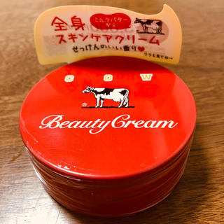 ギュウニュウセッケン(牛乳石鹸)の牛乳石鹸　赤箱　ビューティクリーム(ボディクリーム)