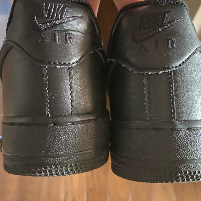 NIKE(ナイキ)のNike Air force 1 黒 メンズの靴/シューズ(スニーカー)の商品写真