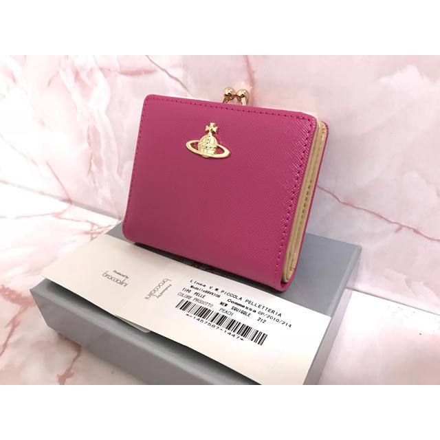 Vivienne Westwood(ヴィヴィアンウエストウッド)の二つ折りピンクがま口財布❤️ヴィヴィアンウエストウッド❤️新品・未使用 レディースのファッション小物(財布)の商品写真