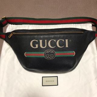 グッチ(Gucci)の正規品　GUCCI ロゴレザーベルトバック　ウエストポーチ　美品(ウエストポーチ)