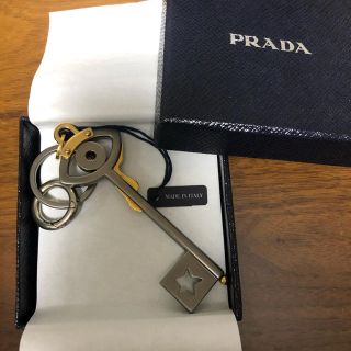 プラダ(PRADA)の5様専用　PRADA目玉モチーフキーホルダー(キーホルダー)