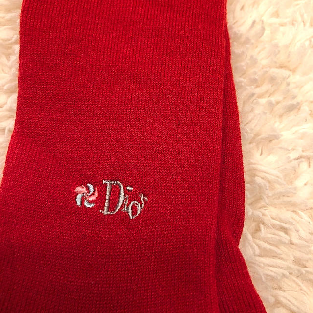 baby Dior(ベビーディオール)のベビーディオールのこどもの赤いタイツ キッズ/ベビー/マタニティのこども用ファッション小物(靴下/タイツ)の商品写真