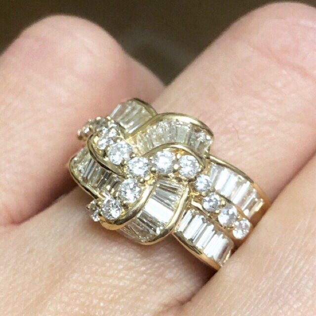 お値下げ❗️煌めく！天然ダイヤモンド2ctリング レディースのアクセサリー(リング(指輪))の商品写真