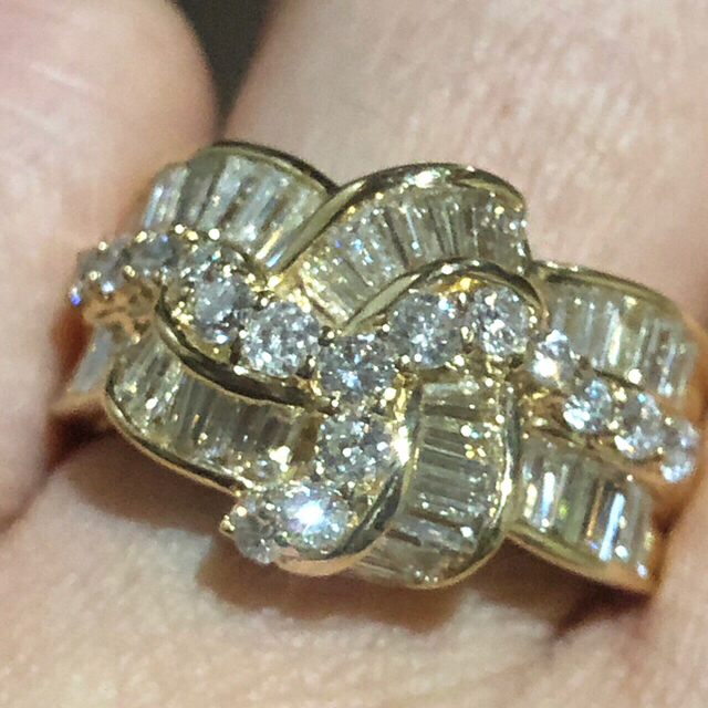 お値下げ❗️煌めく！天然ダイヤモンド2ctリング レディースのアクセサリー(リング(指輪))の商品写真