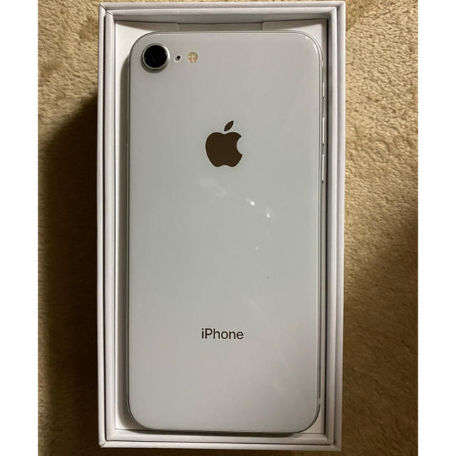 iPhone8 Silver 256GBスマートフォン本体