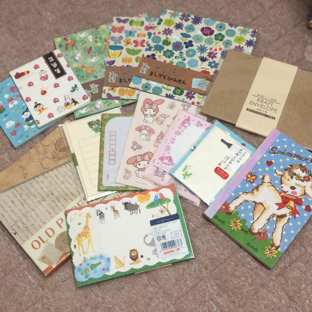 レターセット、メモ帳、デザインペーパーまとめ売りの通販 by リーサーs shop|ラクマ メモ帳まとめ売り