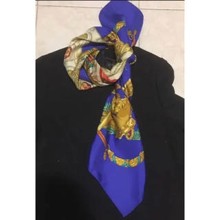 エルメス(Hermes)の鮮やかなブルー エルメス スカーフ カレ90(バンダナ/スカーフ)
