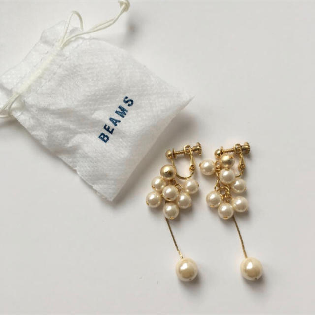 BEAMS(ビームス)のBEAMS パールイヤリング【送料込】 レディースのアクセサリー(イヤリング)の商品写真