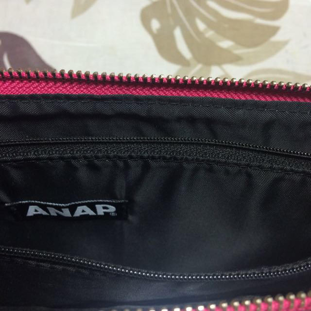 ANAP(アナップ)のANAP  レインボー クラッチバッグ レディースのバッグ(クラッチバッグ)の商品写真