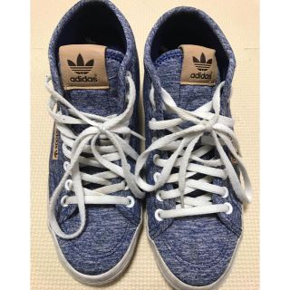 アディダス(adidas)のアディダス　インヒールスニーカー　　23.5cm (スニーカー)