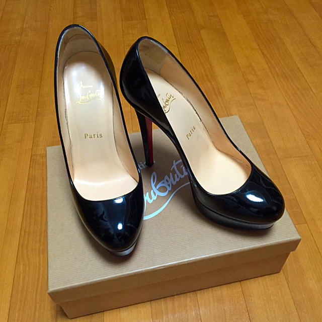 Christian Louboutin(クリスチャンルブタン)の半額以下！超美品！ルブタンパンプス レディースの靴/シューズ(ハイヒール/パンプス)の商品写真