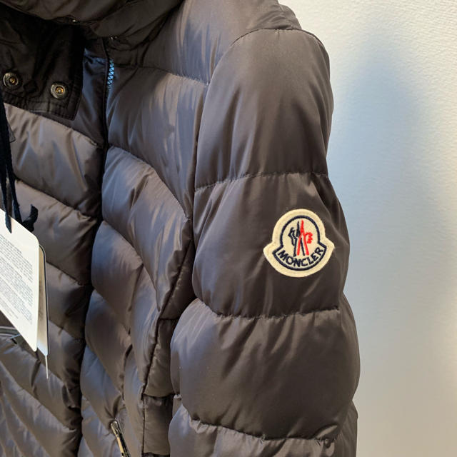 MONCLER(モンクレール)の【桃★様専用】モンクレール フラメッテ レディースのジャケット/アウター(ダウンコート)の商品写真