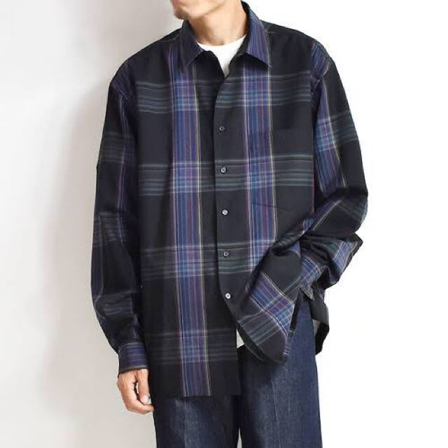 COMOLI(コモリ)の（新品未使用タグ付き） auralee チェックシャツ 19aw メンズのトップス(シャツ)の商品写真