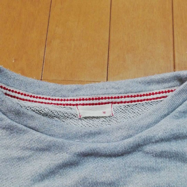 ライトグレイ色ニットトップスM レディースのトップス(ニット/セーター)の商品写真