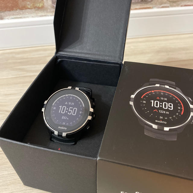 SUUNTO(スント)のSUUNTO SPARTAN SPORTS WRIST HR BARO メンズの時計(腕時計(デジタル))の商品写真