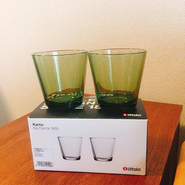 iittala(イッタラ)の美品 【廃盤色】イッタラカルティオ フォレストグリーン インテリア/住まい/日用品のキッチン/食器(グラス/カップ)の商品写真