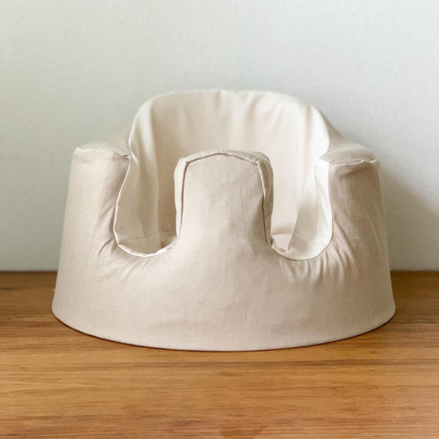 Bumbo(バンボ)のバンボカバー ライトベージュ アイボリー ハンドメイド キッズ/ベビー/マタニティの寝具/家具(その他)の商品写真