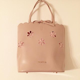 トッカ(TOCCA)のTOCCA♡エナメルバッグ(ハンドバッグ)