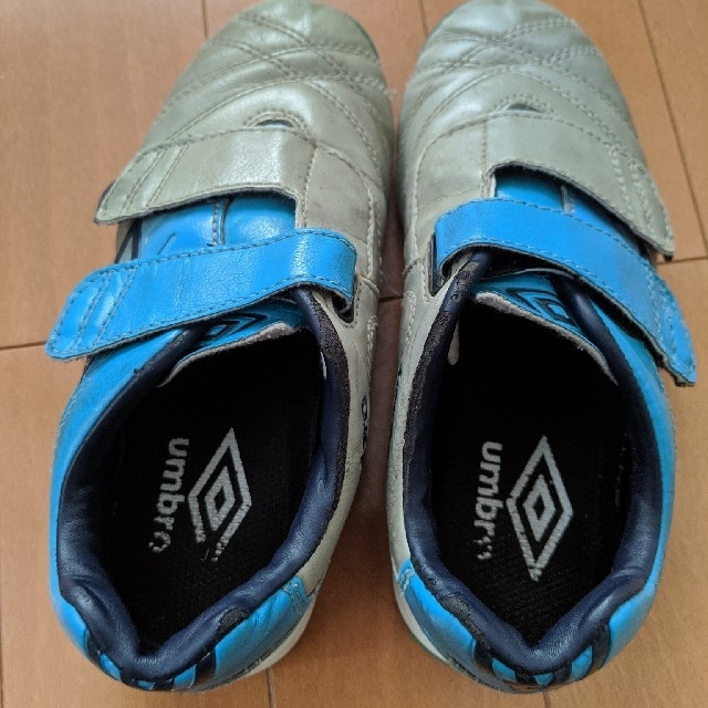 UMBRO(アンブロ)のサッカーシューズ サイズ18com  Umbro スポーツ/アウトドアのサッカー/フットサル(シューズ)の商品写真