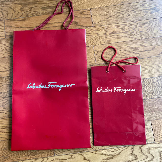 Ferragamo(フェラガモ)のフェラガモ　ショッパー　二枚 レディースのバッグ(ショップ袋)の商品写真