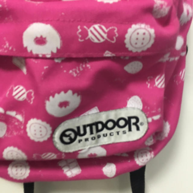 OUTDOOR PRODUCTS(アウトドアプロダクツ)のoutdoor products 女の子用 スイーツ柄リュック キッズ/ベビー/マタニティのこども用バッグ(リュックサック)の商品写真