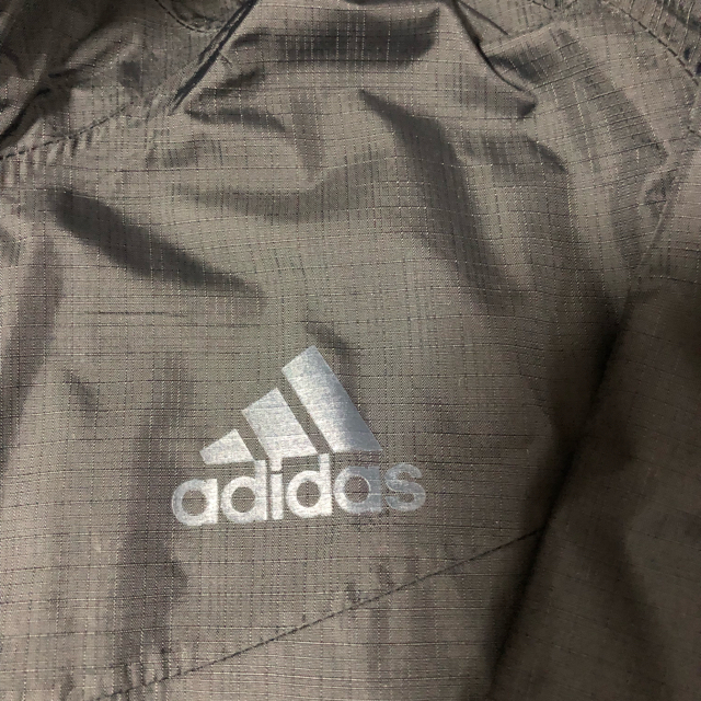 adidas(アディダス)のアディダス  黒 ウインドブレーカー  レディースのジャケット/アウター(ナイロンジャケット)の商品写真