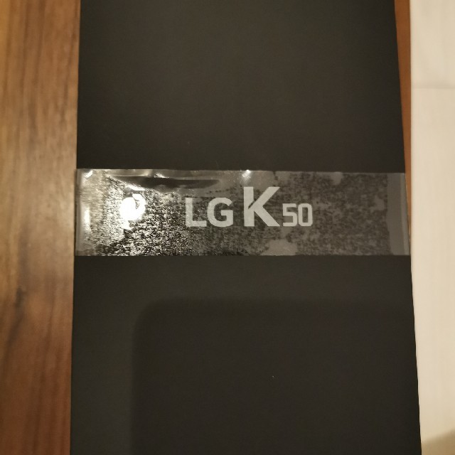 LG Electronics(エルジーエレクトロニクス)のLG K50 プラチナシルバー SIMロック解除済み　未開封新品　ソフトバンク スマホ/家電/カメラのスマートフォン/携帯電話(スマートフォン本体)の商品写真
