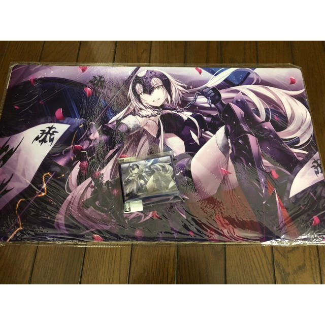 逸遊団 Fate ジャンヌオルタプレイマットとスリーブセットの通販 by りょう ジャンヌオルタ スリーブプレイマット セット