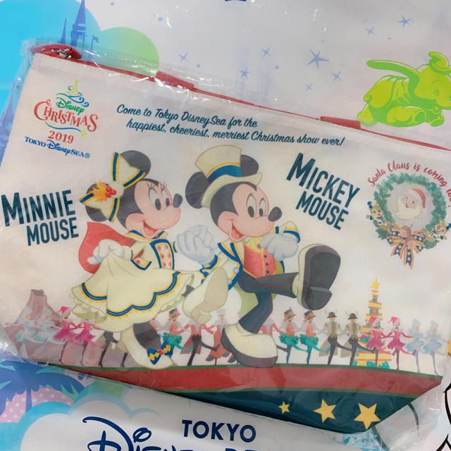 Disney(ディズニー)のディズニークリスマス　スーベニアランチケース インテリア/住まい/日用品のキッチン/食器(弁当用品)の商品写真