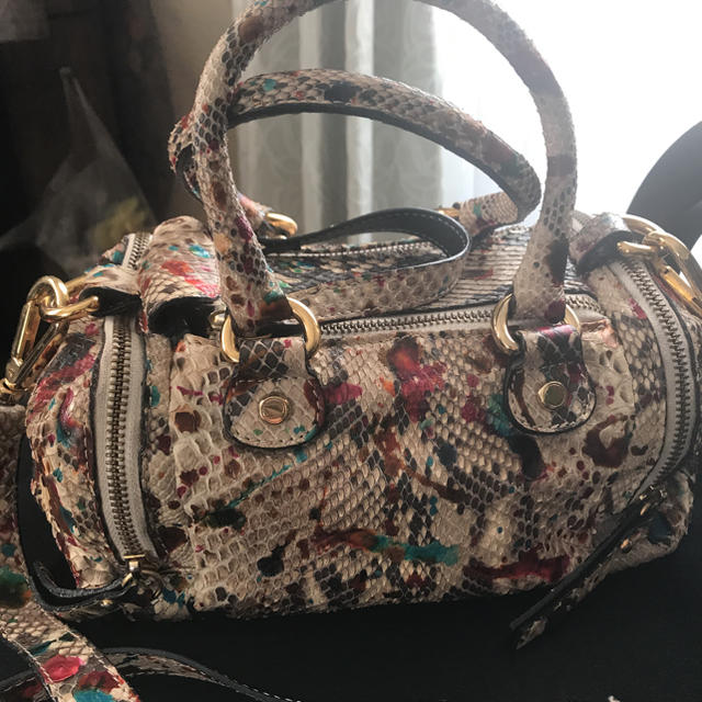 IACUCCI パイソン 型押し レザー 二つ折り財布 floraltrendy.com