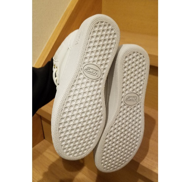 VANS(ヴァンズ)のVANS　☆ハイカットスニーカー　24.5cm☆ レディースの靴/シューズ(スニーカー)の商品写真