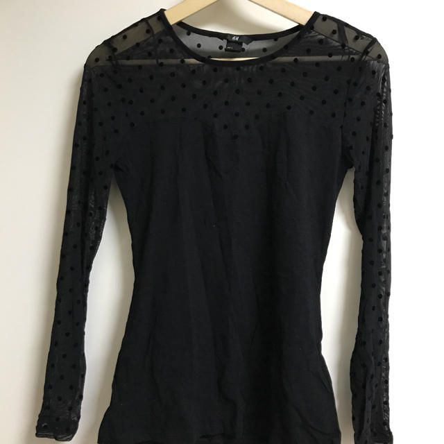 H&M(エイチアンドエム)のカットソー レディースのトップス(カットソー(長袖/七分))の商品写真