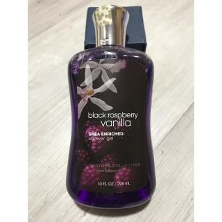 バスアンドボディーワークス(Bath & Body Works)の《新品・未使用》Bath & Body Works シャワージェル(ボディソープ/石鹸)